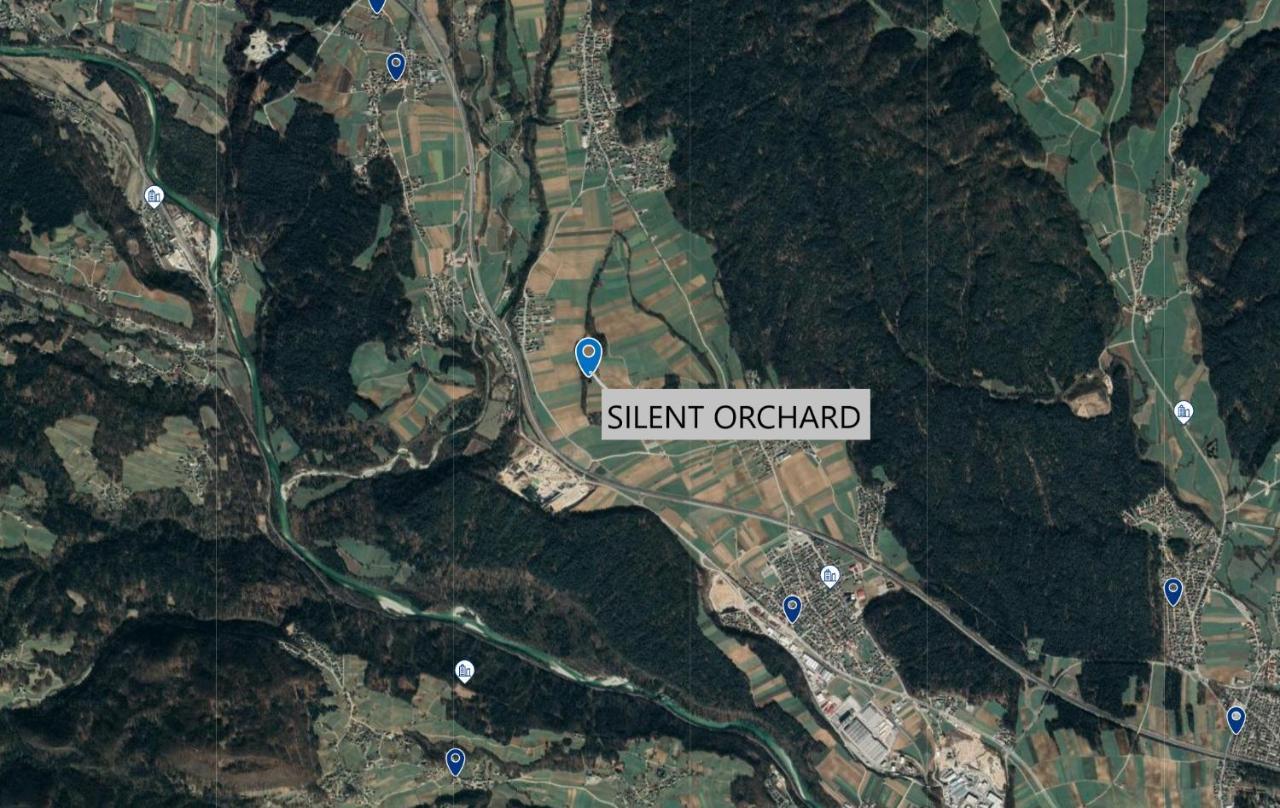 Villa Silent Orchard Naklo Exterior foto
